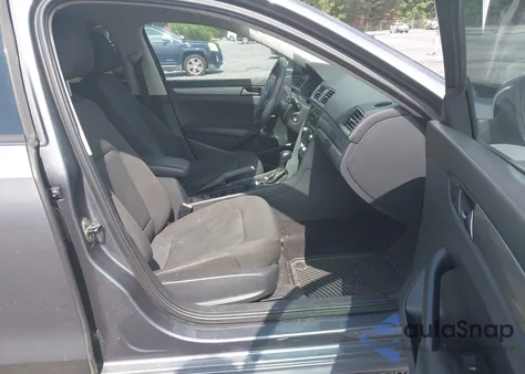 2012 Volkswagen Passat 2.5L S from USA, damaged, VIN 1VWAP7A32CC032921